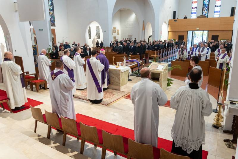 2025_10_27_gyurosovics temetes_12.jpg 2025_10_27_gyurosovics temetes_12.jpg